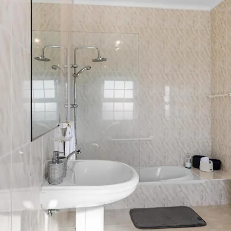 بيت للعطل Casa Miramar *